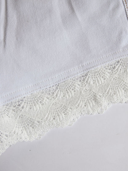 [24-hour shipping out]Western Retro White Denim Lace Trim Shorts
