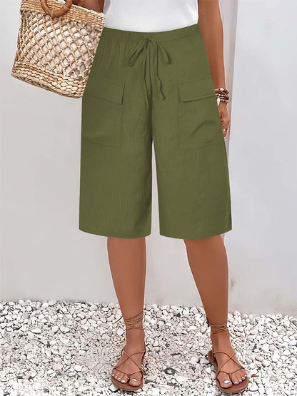 Women's Solid Color Casual Loose Stylish Pockets Shorts